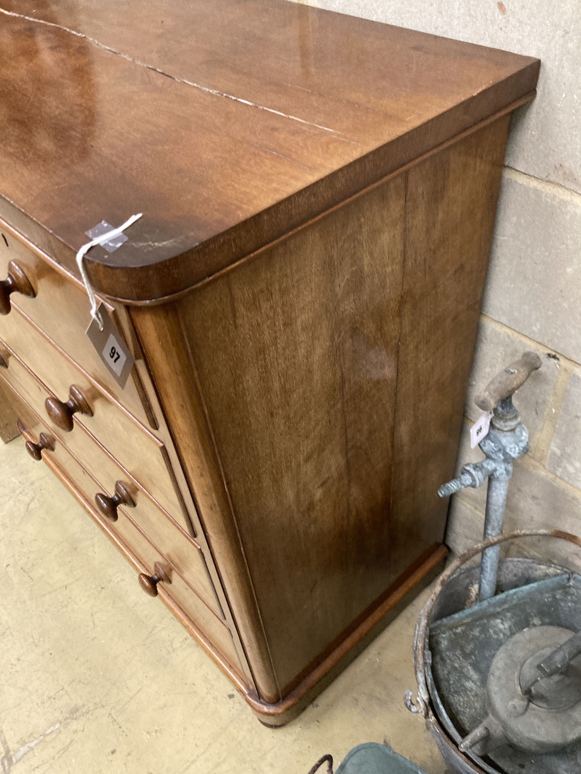 A Victorian mahogany chest of drawers, width 102cm, depth 50cm, height 104cm